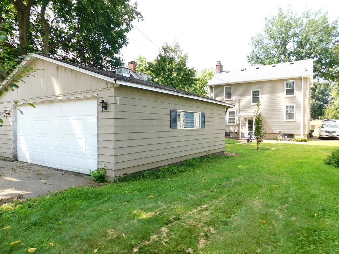 Photo of 1409 Ottawa Avenue