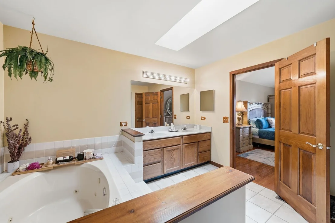 Photo of 567 Warbler Drive