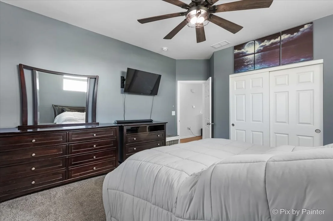 Photo of 466 Comstock Road