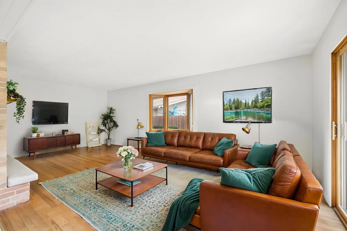 Photo of 1535 Easy Street
