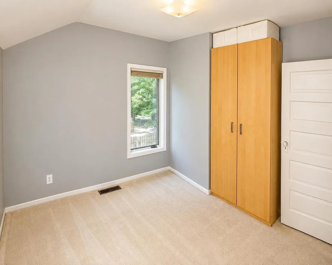 Photo of 2419 Suffolk Lane