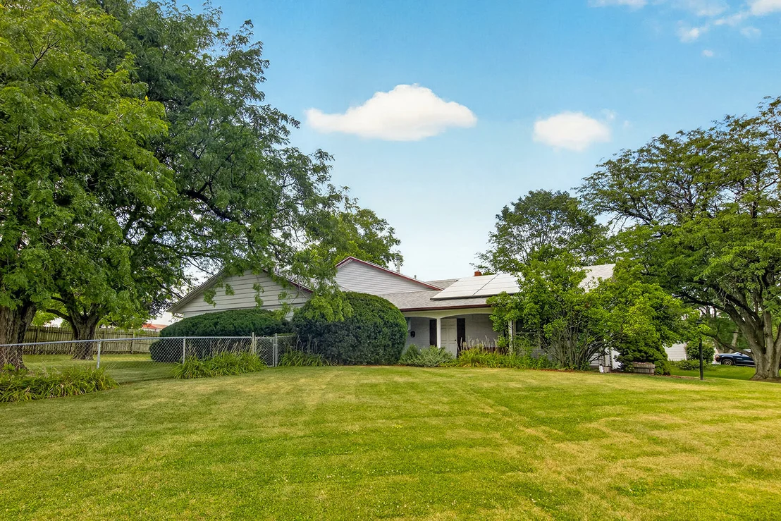 Photo of 8586 Yellowstone Drive