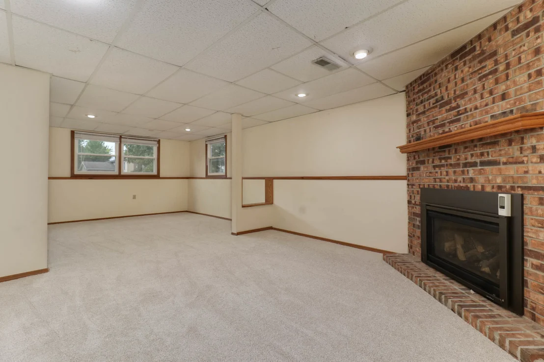 Photo of 4 Moonstone Court
