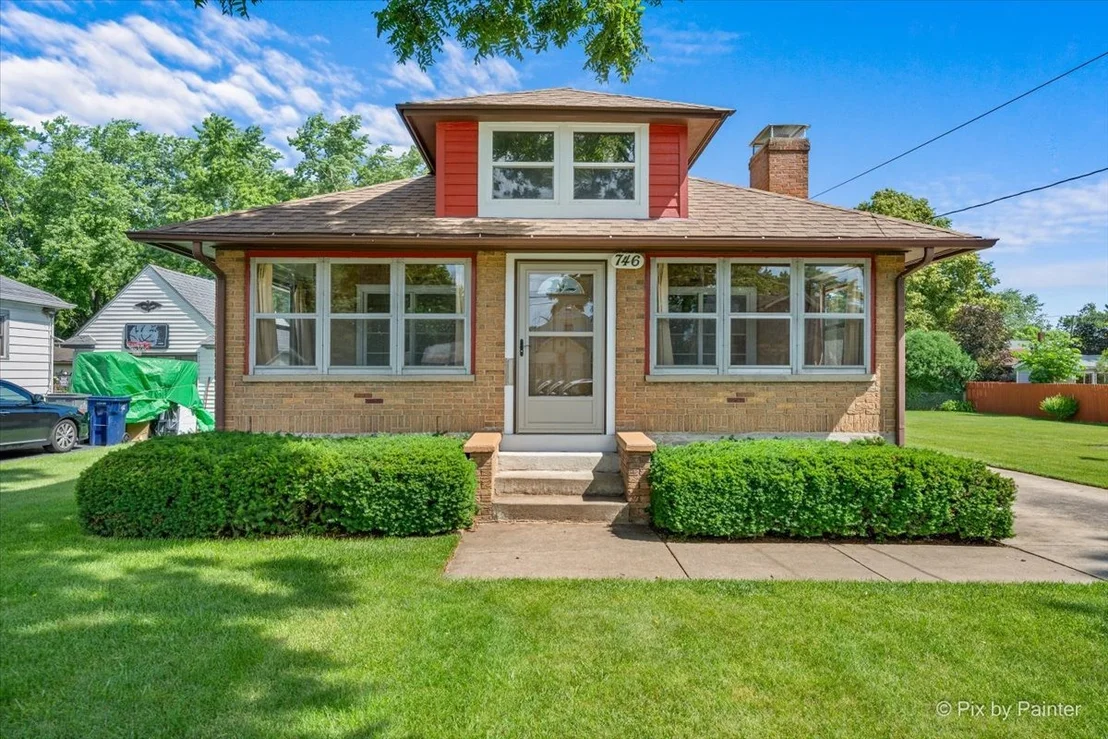 Photo of 746 Parkway Avenue