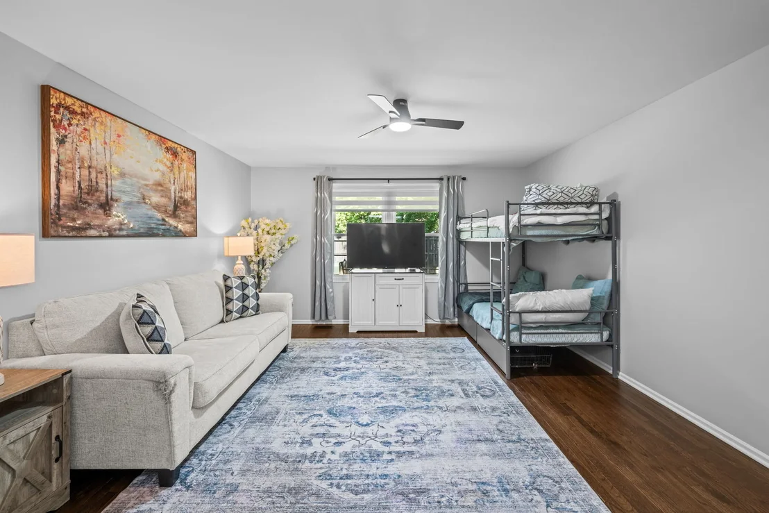 Photo of 3 Chelsea On Auburn