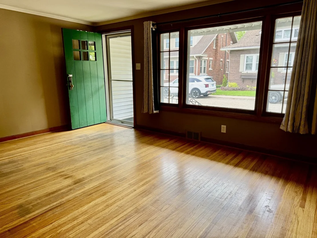 Photo of 415 9th Place
