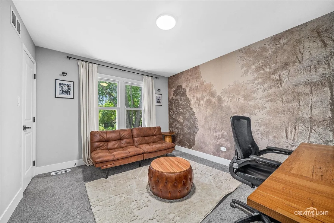 Photo of 2425 Tanglewood Drive