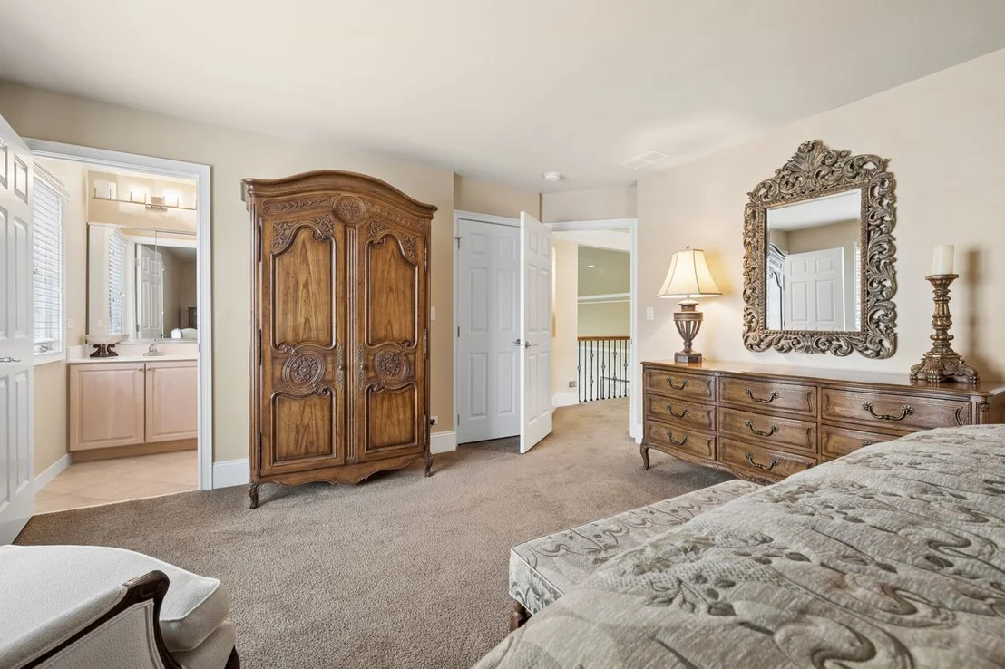 Photo of 1029 Ridgeview Drive