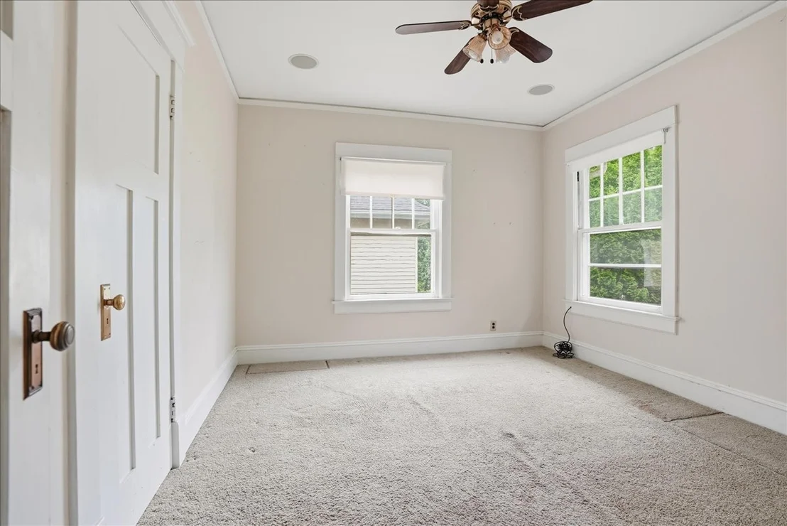 Photo of 104 Fairview Avenue