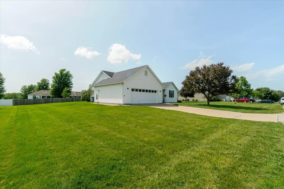 Photo of 412 Sunset Drive