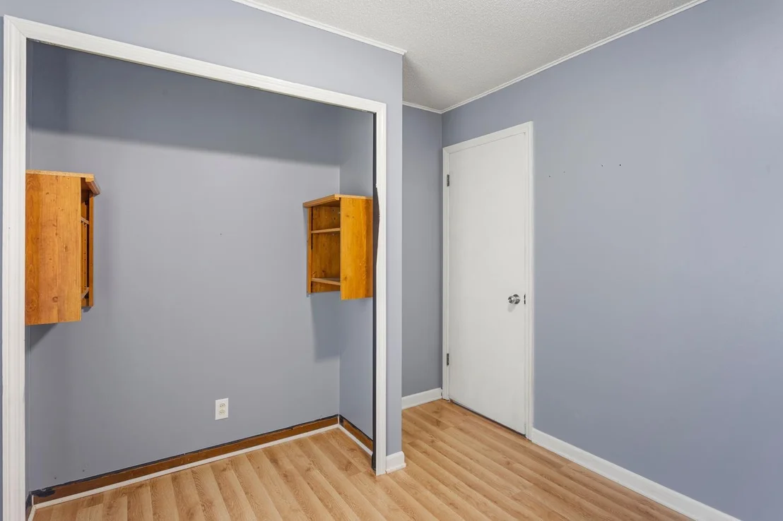 Photo of 1165 Clark Street
