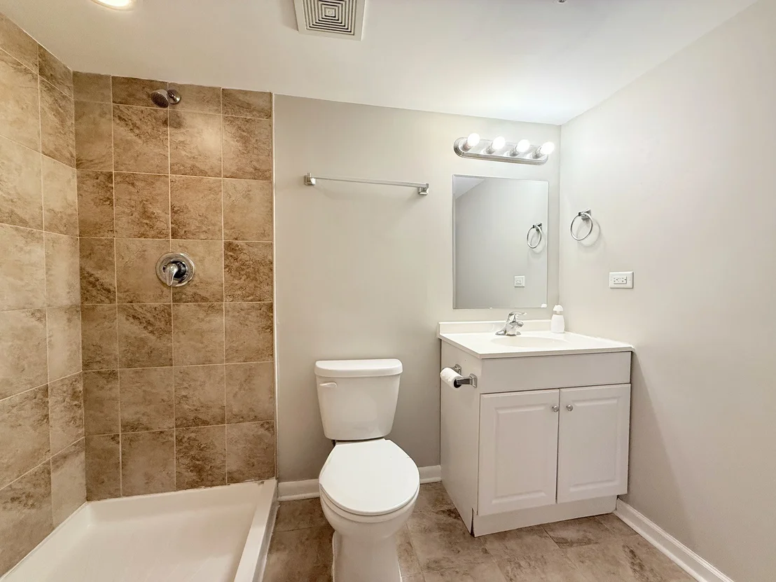 Photo of 1121 Olive Road