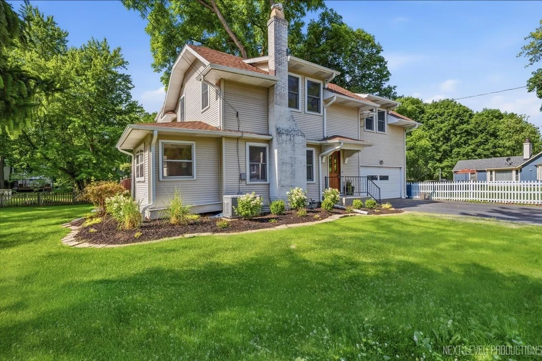 Photo of 32W183 Glos Street