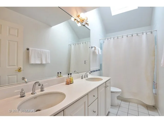 Photo of 1411 Forest Avenue