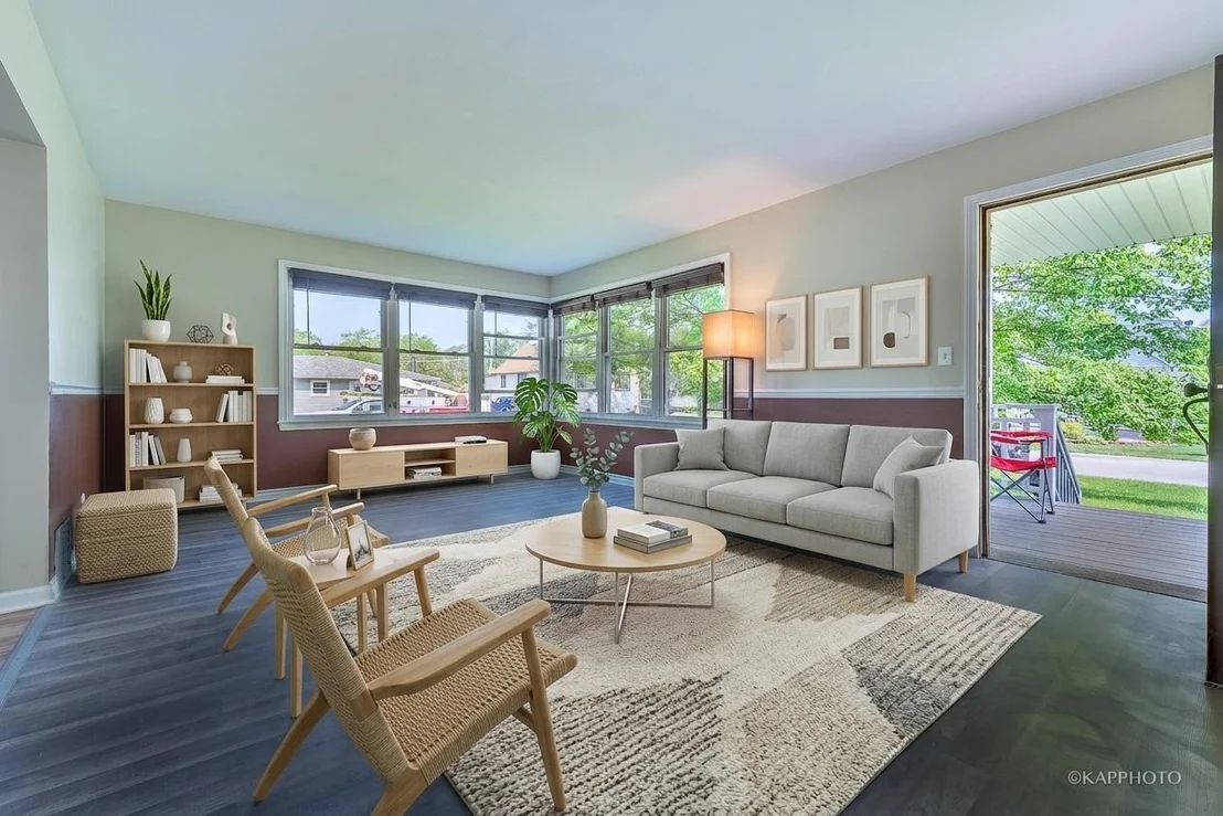 Photo of 40 W 36th Place