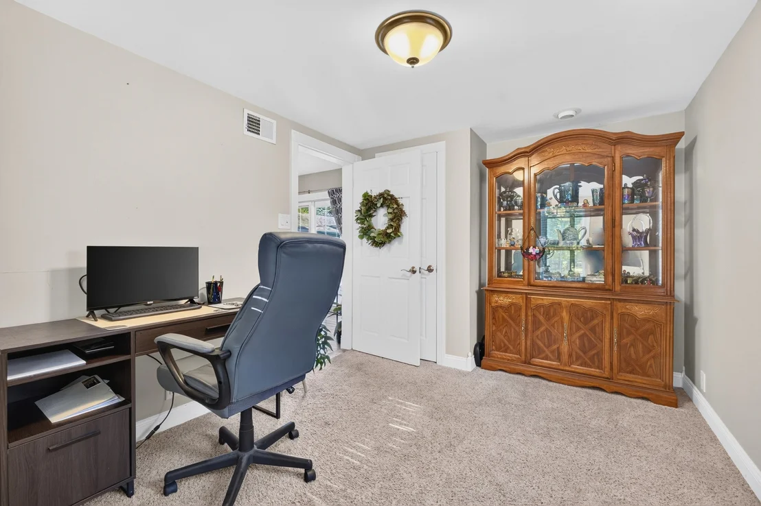 Photo of 345 Rolfe Road