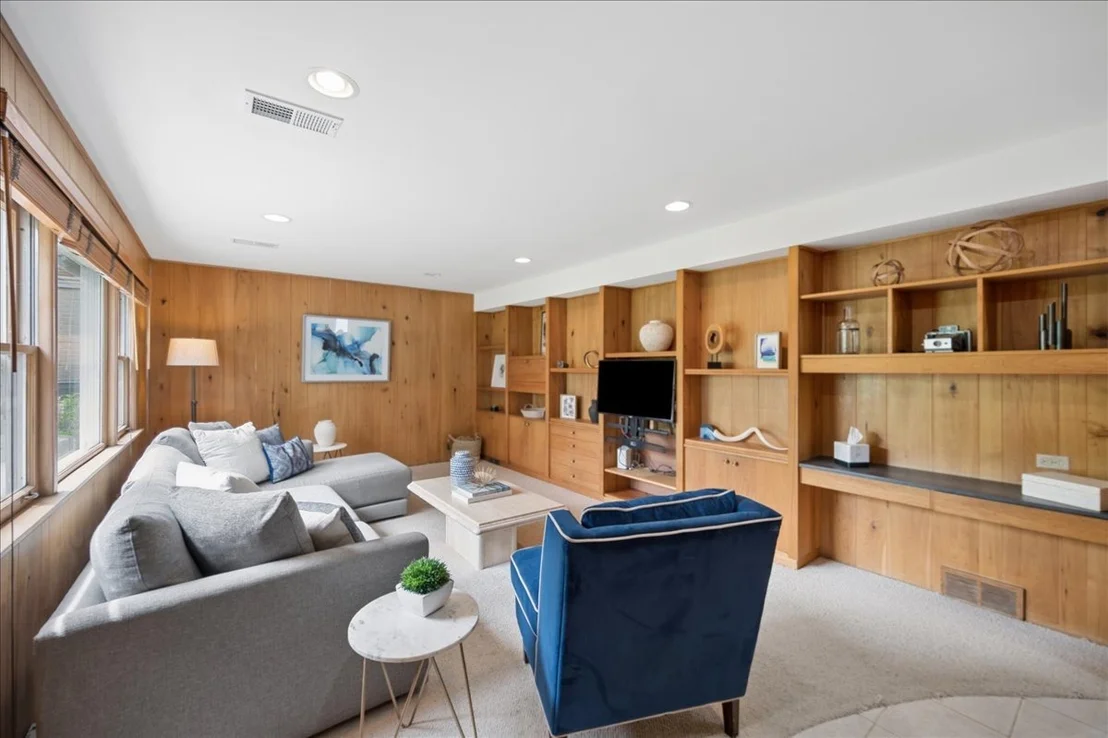 Photo of 3137 Greenleaf Avenue