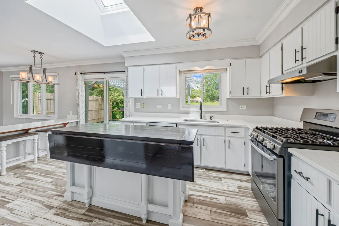 Photo of 17008 Forest Avenue