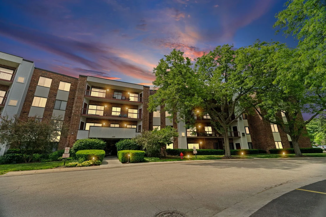 Photo of Unit 4F at 1500 Harbour Drive