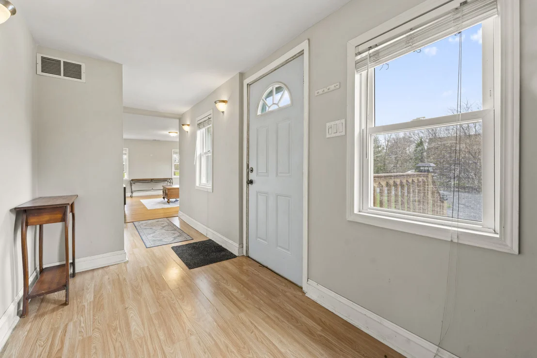 Photo of 4616 River Drive