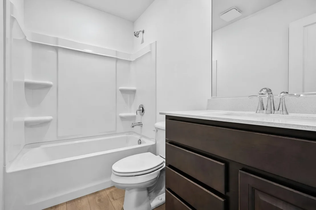 Photo of 439 Red Oak Circle