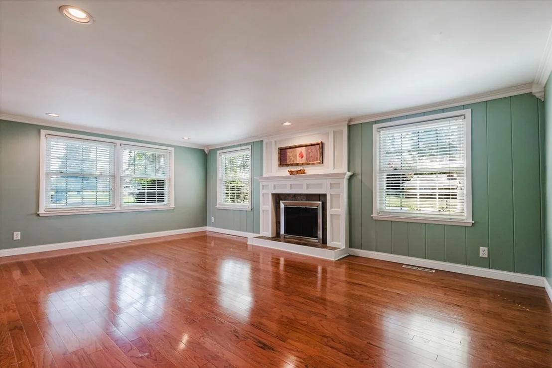 Photo of 914 Hastings Drive