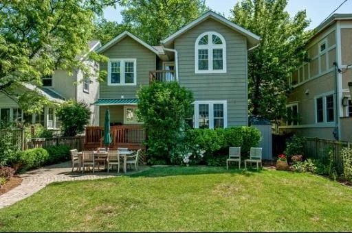 Photo of 2204 Forestview Road