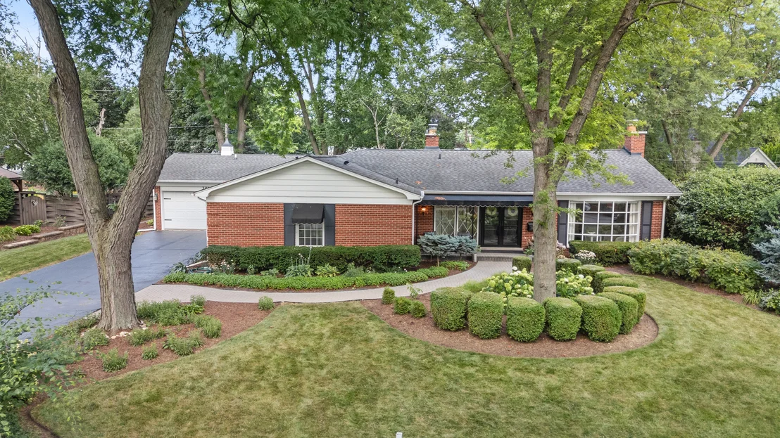Photo of 301 Willow Lane