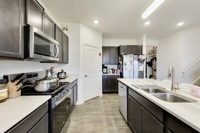 Photo of 1566 Dublin Drive