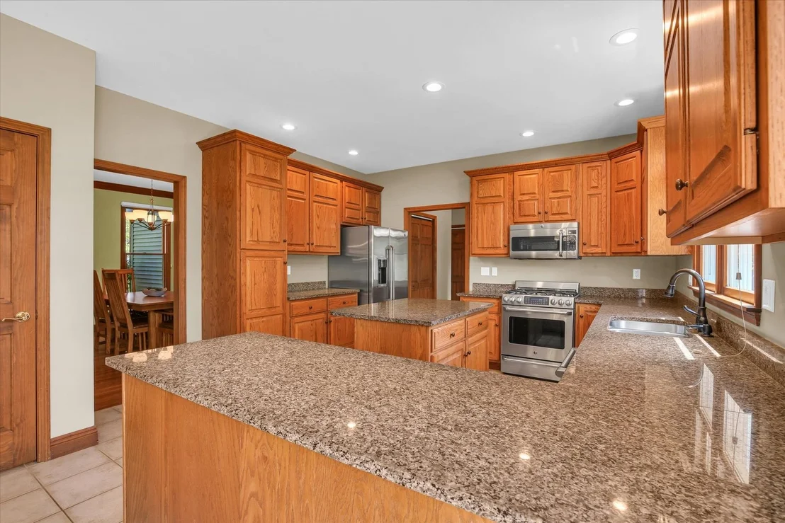 Photo of 2701 Summerhill Lane