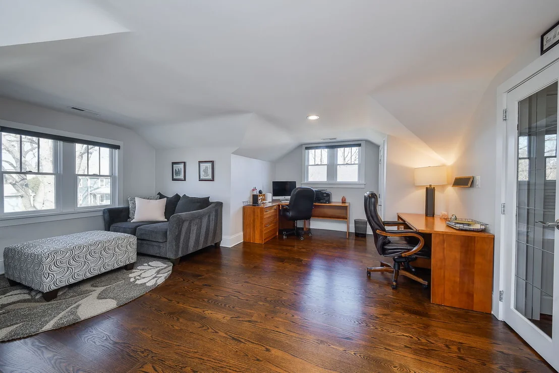 Photo of 312 Douglas Avenue