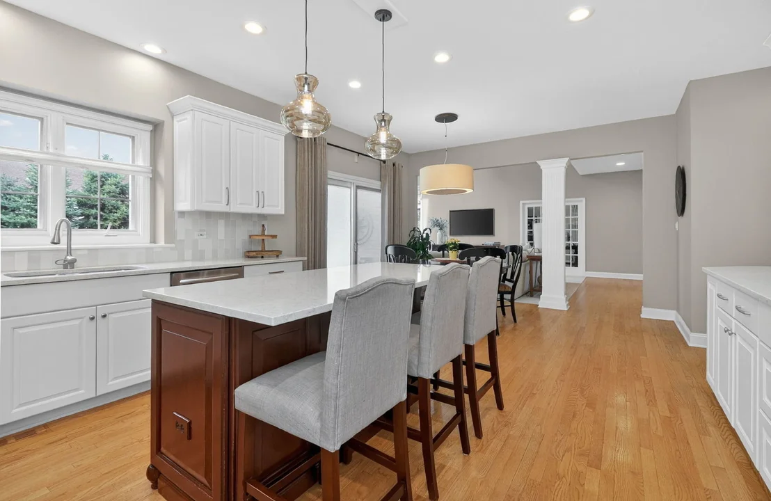 Photo of 1376 Chapman Drive