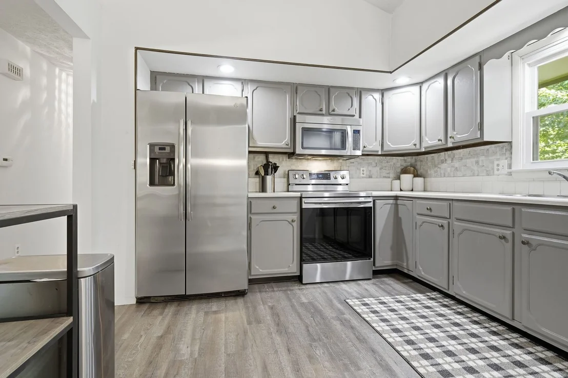 Photo of 218 Cambridge Drive