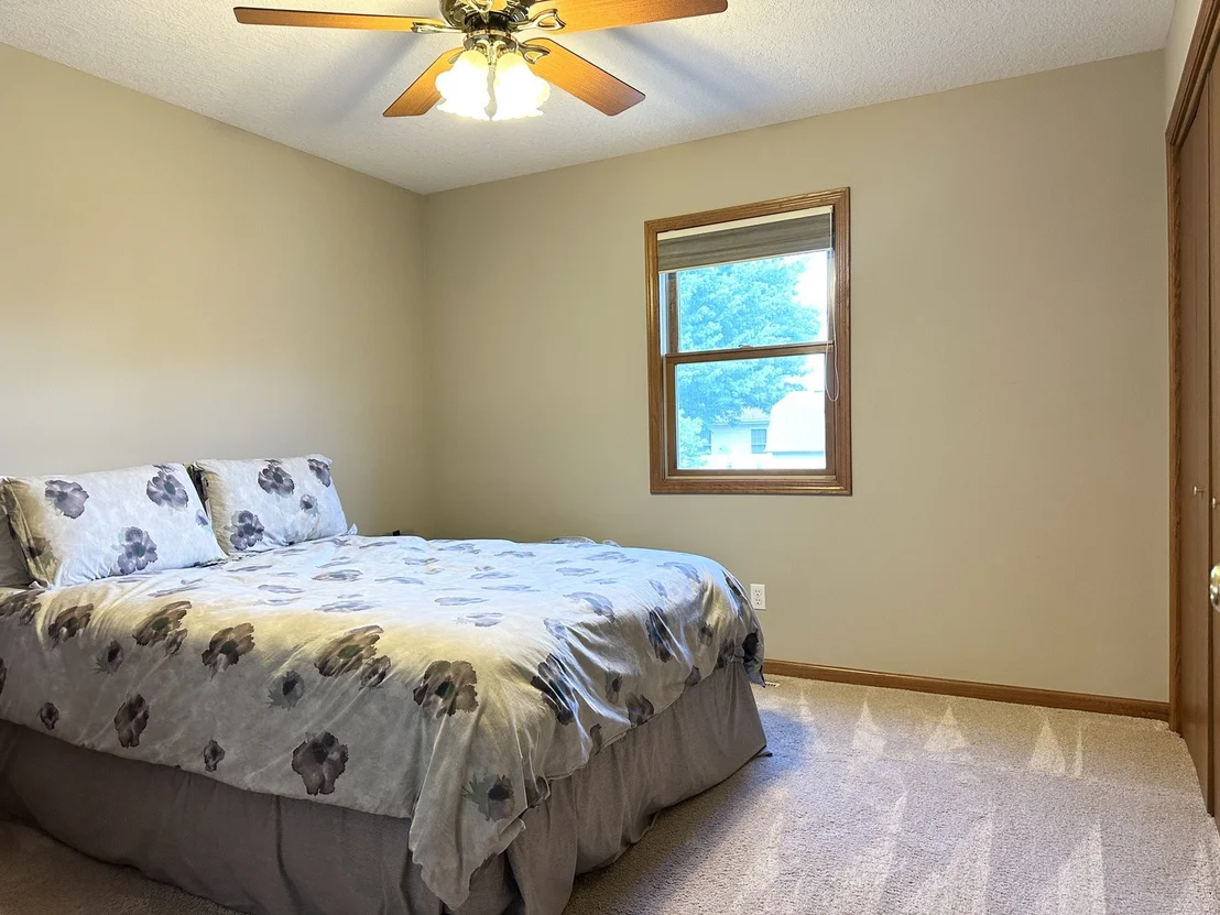 Photo of 1602 Sunridge Drive