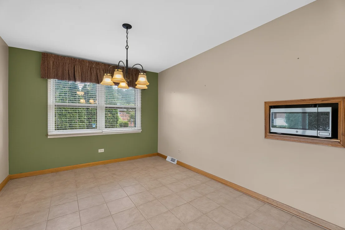 Photo of 7305 Summit Road