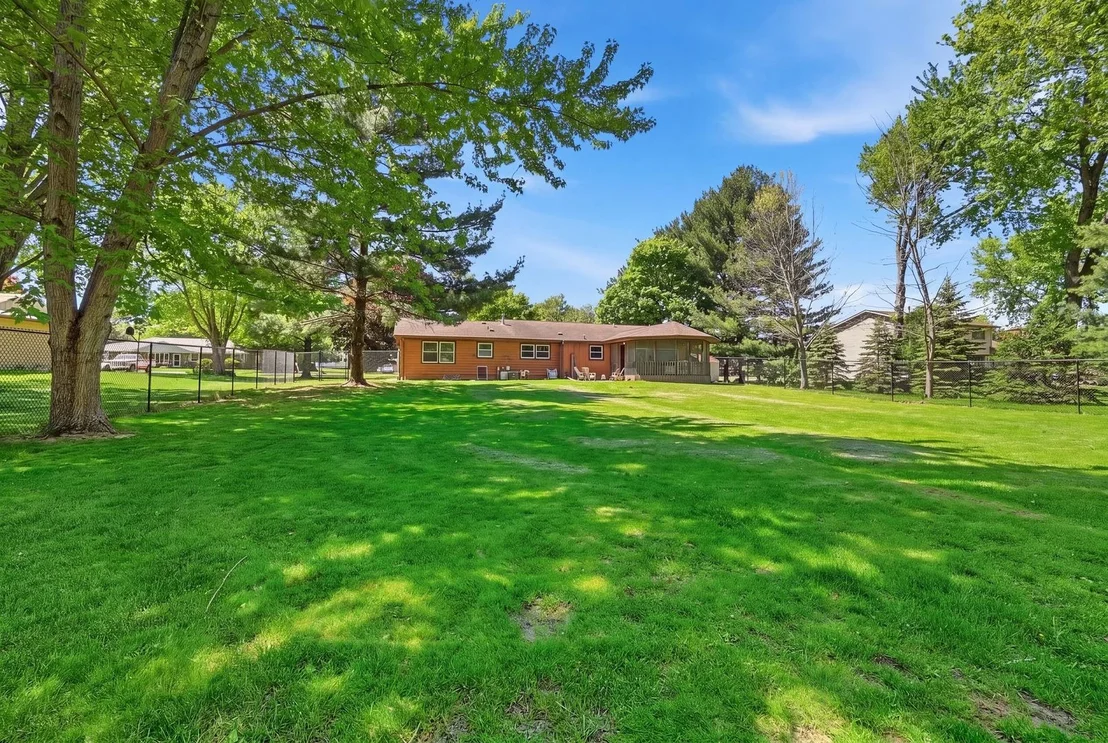 Photo of 5645 S Beebe Drive