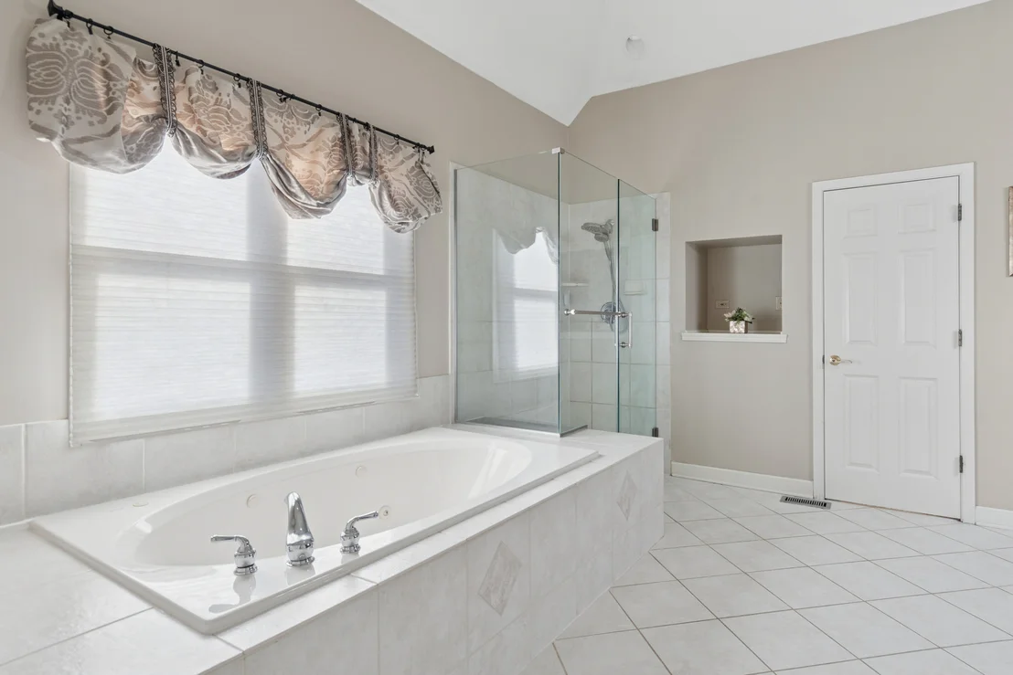 Photo of 2667 Charter Oak Drive