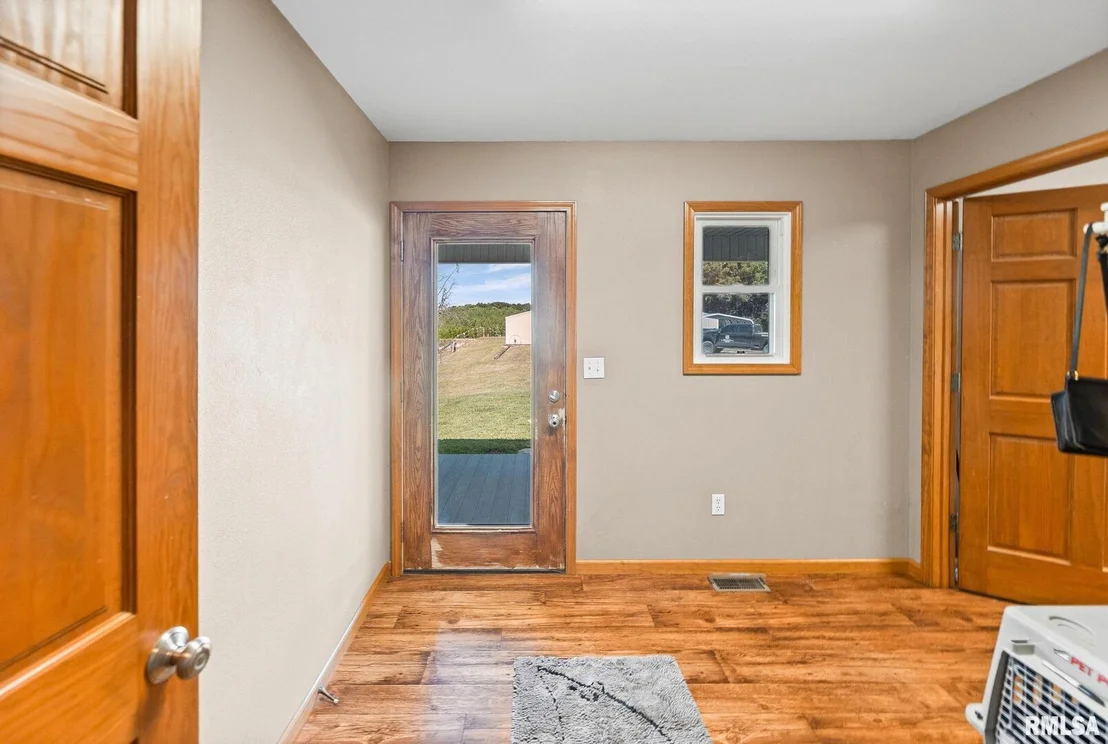 Photo of 520 DEERFIELD Road