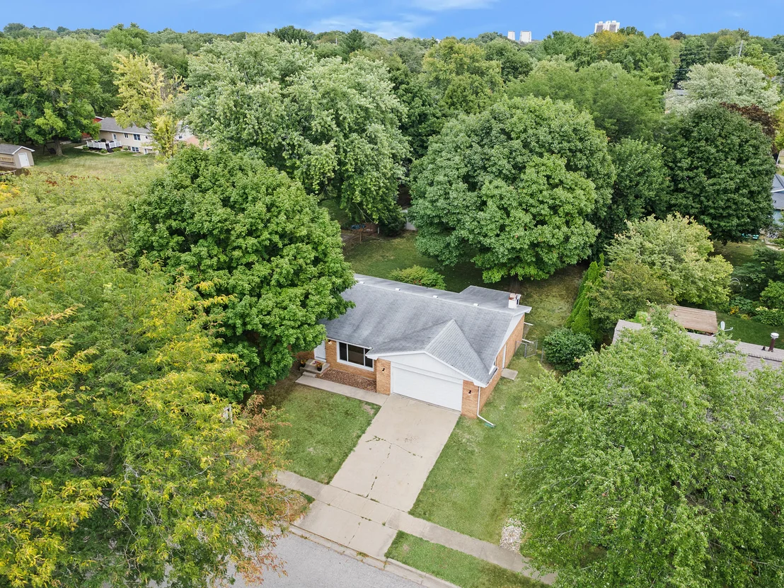 Photo of 210 Arlington Drive