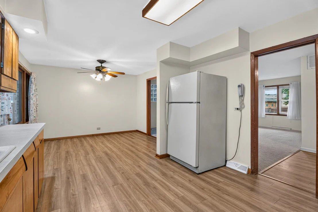 Photo of 3341 Prairie Avenue