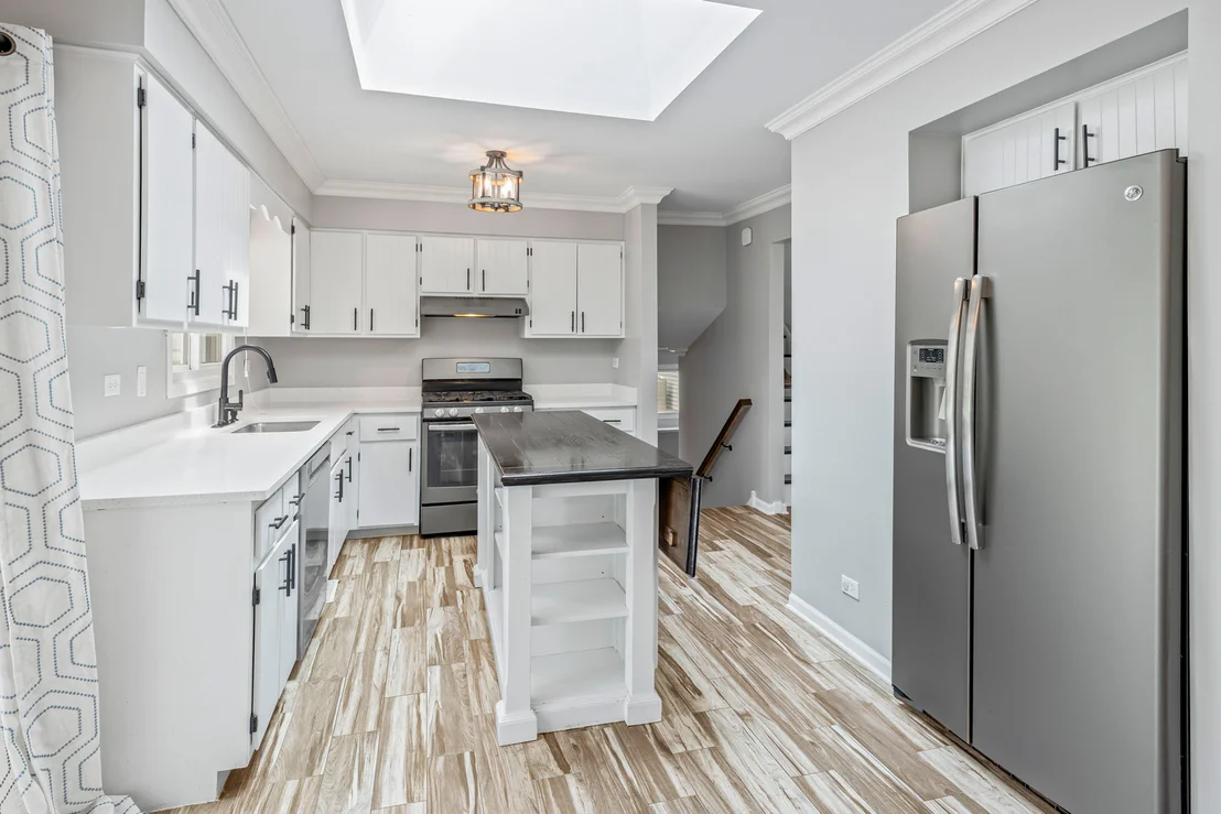 Photo of 17008 Forest Avenue
