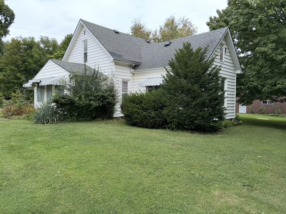 Photo of 211 N Seminary Street