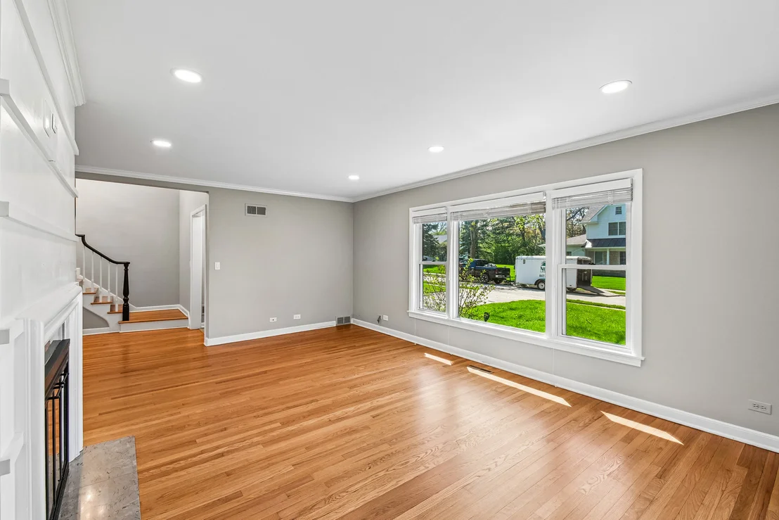 Photo of 939 Westcliff Lane SE