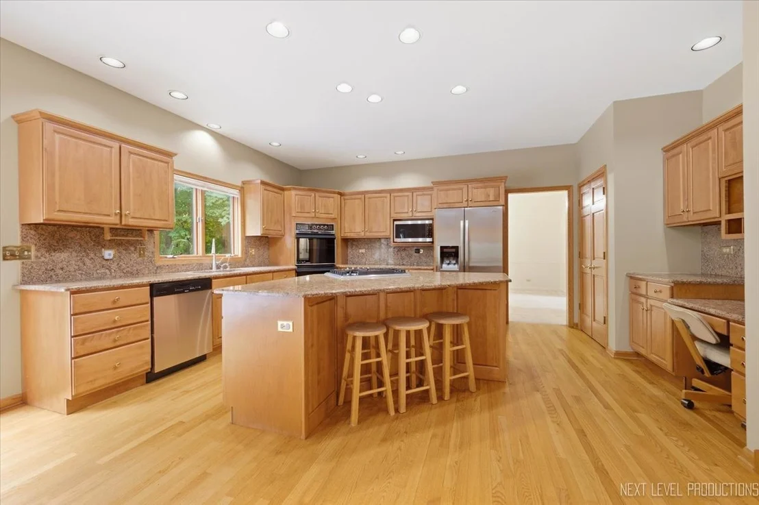 Photo of 1002 Thoroughbred Circle