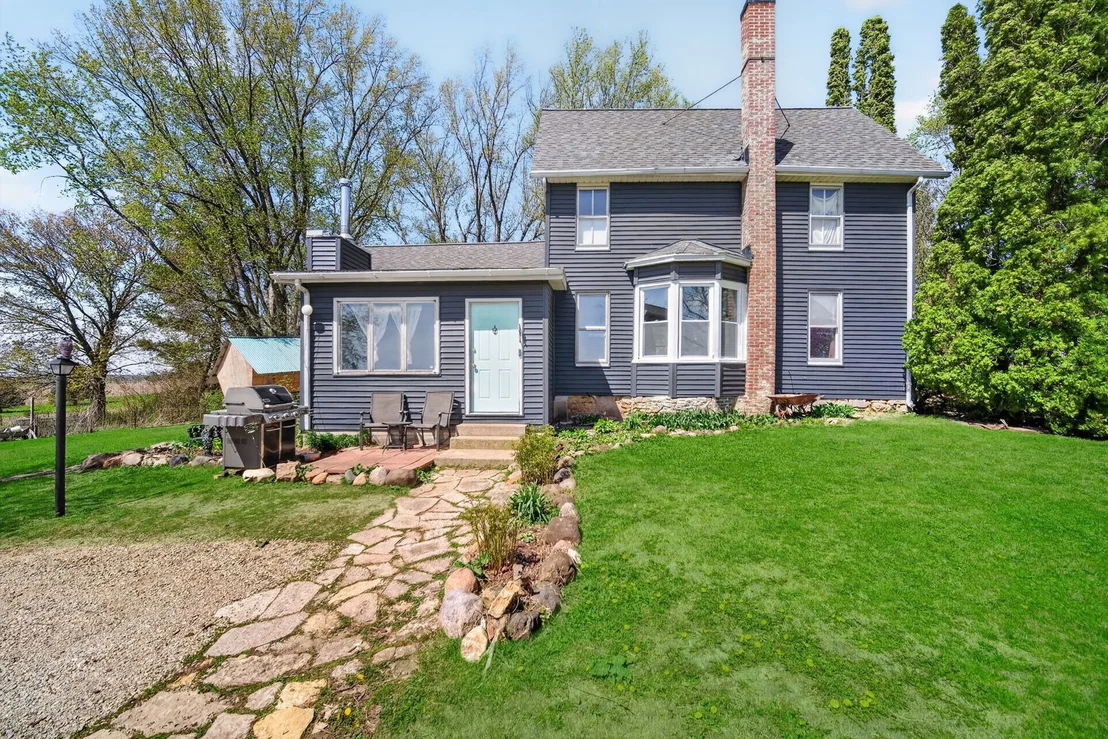 Photo of 13730 Center Road