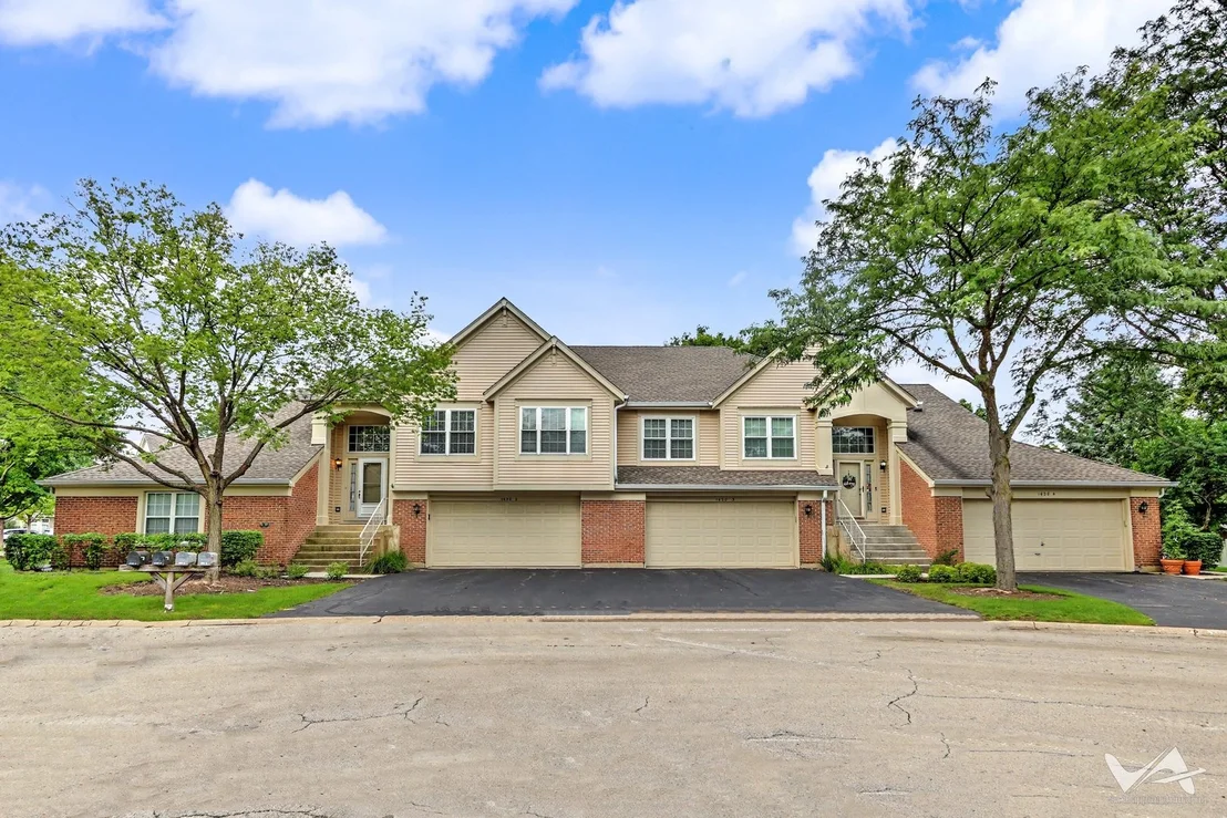 Photo of Unit 2 at 1620 COLUMBIA Circle
