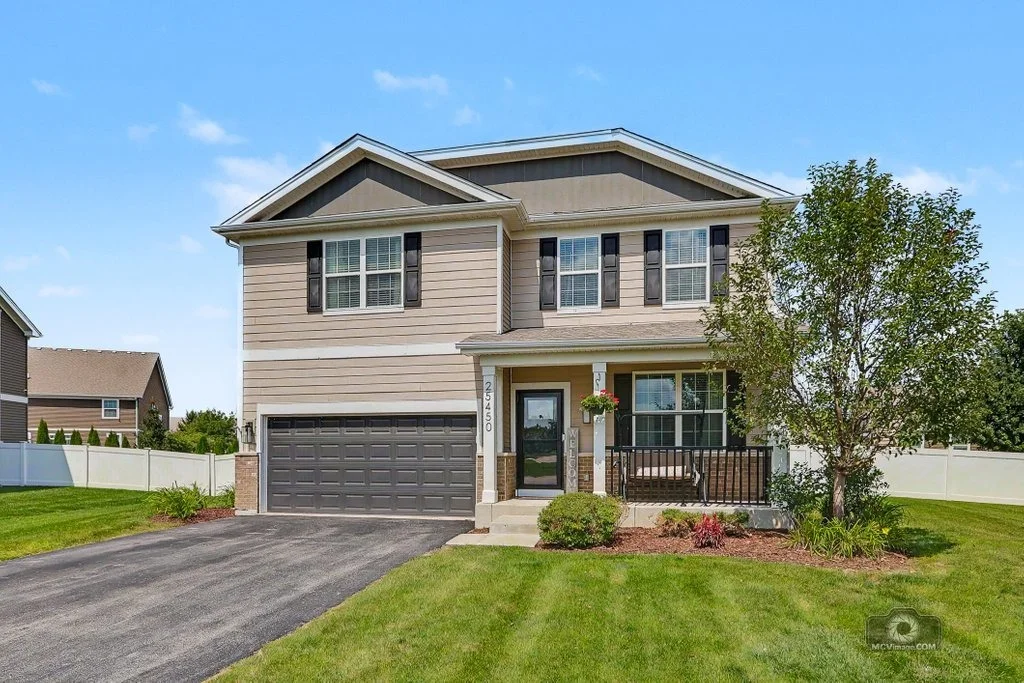 Photo of 25450 W Ryan Lane