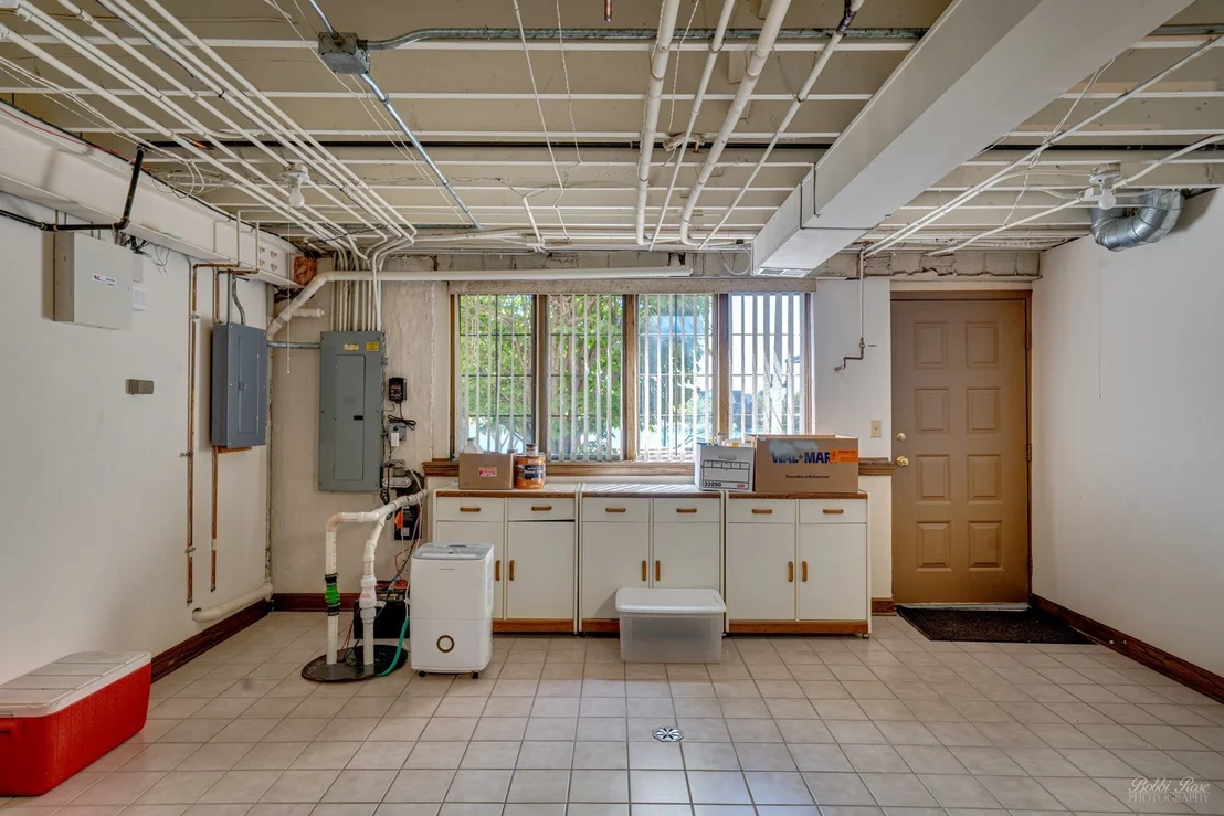 Photo of 1825 CLOVER Drive