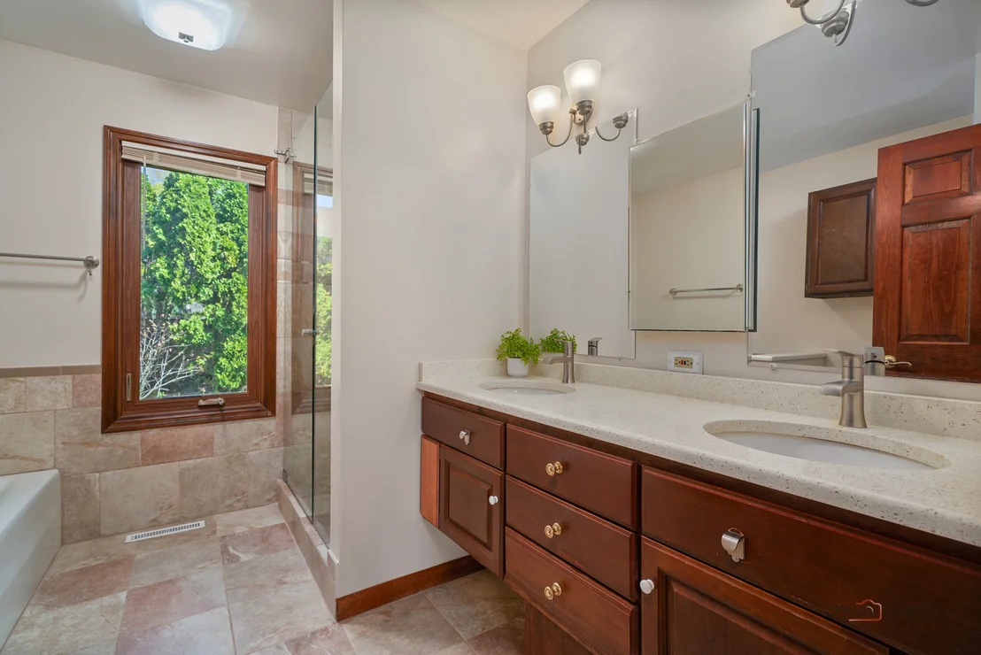 Photo of 807 Burris Avenue