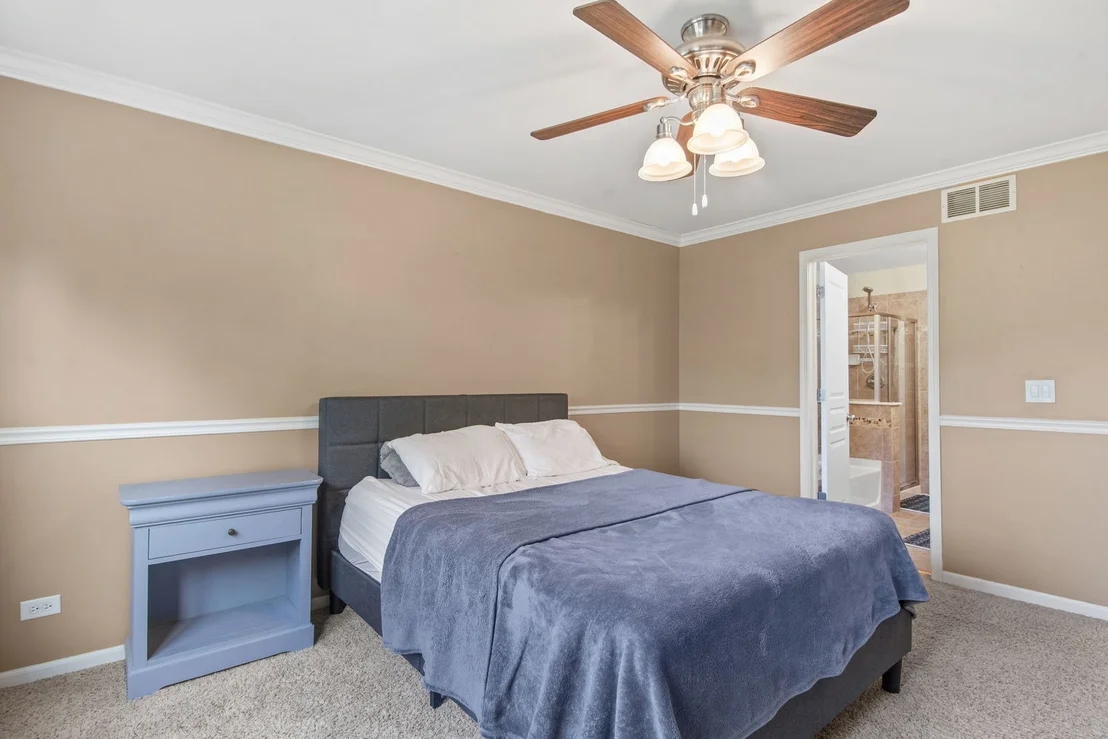 Photo of 1282 Newport Circle